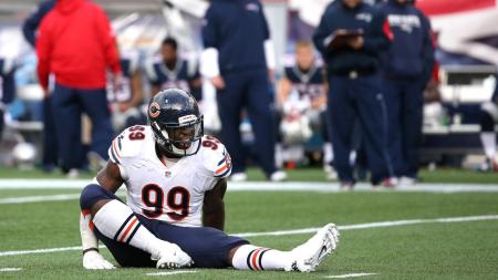 LaMarr Houston thought he was awesome when sacked a back-up quarterback with his team down by more than 20. Then, he tore something while celebrating. Nice going, dude. Go eat dirt.